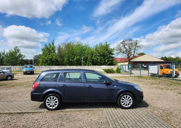 Opel Astra cena 15900 przebieg: 212506, rok produkcji 2009 z Piła małe 379
